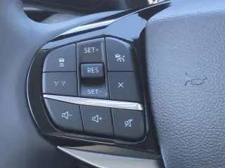 Ford Explorer 2025 AWD Platinum 4 puertas SUV