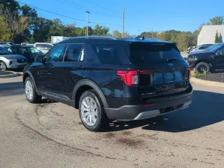 Ford Explorer 2025 AWD Platinum 4 puertas SUV