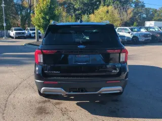 Ford Explorer 2025 AWD Platinum 4 puertas SUV