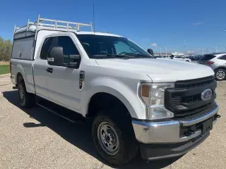 Ford F-250 Super Duty 2020 4x4 XL Cabina Super 4 puertas 6.8 pies. Caja pickup