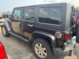 Jeep Wrangler Unlimited 2013 4x4 Sahara 4 puertas SUV