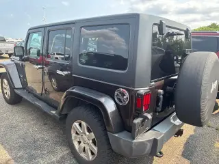 Jeep Wrangler Unlimited 2013 4x4 Sahara 4 puertas SUV