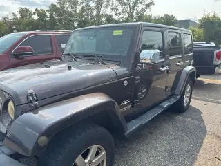 Jeep Wrangler Unlimited 2013 4x4 Sahara 4 puertas SUV