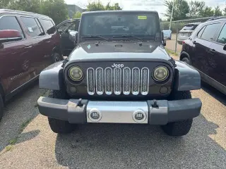 Jeep Wrangler Unlimited 2013 4x4 Sahara 4 puertas SUV