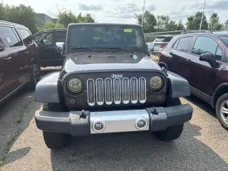 Jeep Wrangler Unlimited 2013 4x4 Sahara 4 puertas SUV