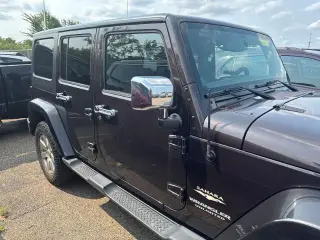 Jeep Wrangler Unlimited 2013 4x4 Sahara 4 puertas SUV