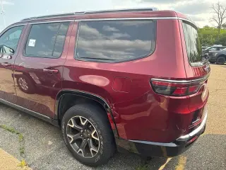 Jeep Wagoneer 2022 4x4 Serie III Carbide 4 puertas SUV