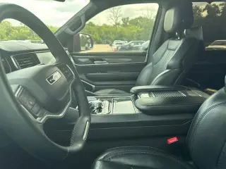 Jeep Wagoneer 2022 4x4 Serie III Carbide 4 puertas SUV