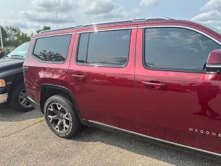 Jeep Wagoneer 2022 4x4 Serie III Carbide 4 puertas SUV