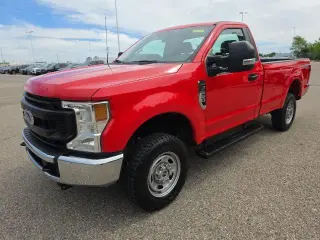 Ford F-250 Super Duty 2022 4x4 XL Cabina Regular 2 puertas 8 pies LB Pickup