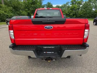 Ford F-250 Super Duty 2022 4x4 XL Cabina Regular 2 puertas 8 pies LB Pickup