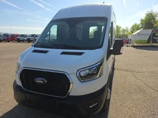 Ford Transit 2023 AWD 350 3 puertas LWB Techo Alto Furgón de Carga