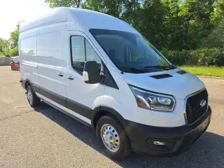 Ford Transit 2023 AWD 350 3 puertas LWB Techo Alto Furgón de Carga