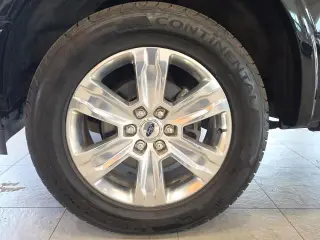 Ford F-150 2020 4x4 Platinum 4 puertas SuperCrew 5.5 pies. SB