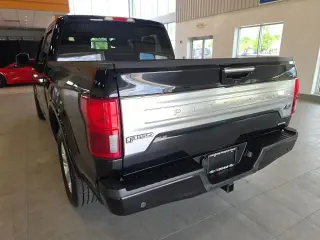 Ford F-150 2020 4x4 Platinum 4 puertas SuperCrew 5.5 pies. SB