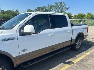 Ford F-150 2020 4x4 King Ranch 4 puertas SuperCrew 5.5 pies. SB