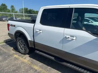 Ford F-150 2020 4x4 King Ranch 4 puertas SuperCrew 5.5 pies. SB