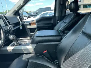 Ford F-150 2019 4x4 Lariat 4 puertas SuperCrew 5.5 pies SB