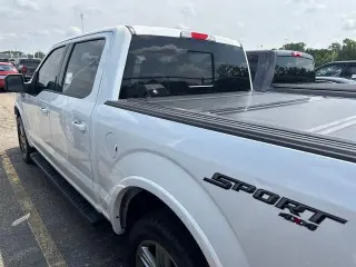 Ford F-150 2019 4x4 Lariat 4 puertas SuperCrew 5.5 pies. Caja corta