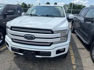 Ford F-150 2019 4x4 Lariat 4 puertas SuperCrew 5.5 pies. Caja corta