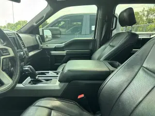 Ford F-150 2019 4x4 Lariat 4 puertas SuperCrew 5.5 pies. Caja corta