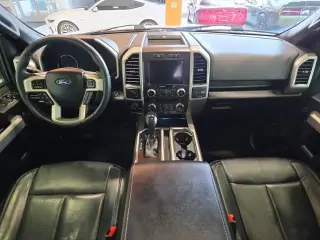 Ford F-150 2019 4x4 Lariat 4 puertas SuperCrew 5.5 pies. Caja corta