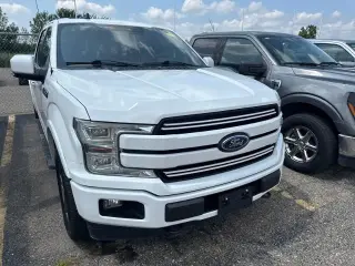 Ford F-150 2019 4x4 Lariat 4 puertas SuperCrew 5.5 pies. Caja corta