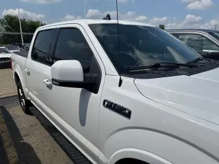 Ford F-150 2019 4x4 Lariat 4 puertas SuperCrew 5.5 pies. Caja corta
