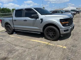 Ford F-150 2024 4x4 STX 4 puertas SuperCrew 5.5 pies. SB