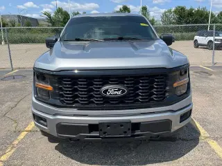 Ford F-150 2024 4x4 STX 4 puertas SuperCrew 5.5 pies. SB