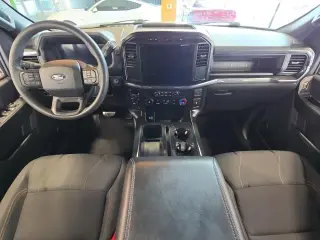 Ford F-150 2024 4x4 STX 4 puertas SuperCrew 5.5 pies. SB