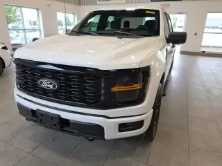 Ford F-150 2024 4x4 STX 4 puertas SuperCrew 5.5 pies. SB