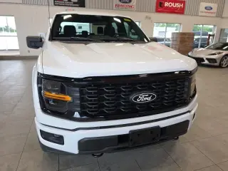 Ford F-150 2024 4x4 STX 4 puertas SuperCrew 5.5 pies. SB