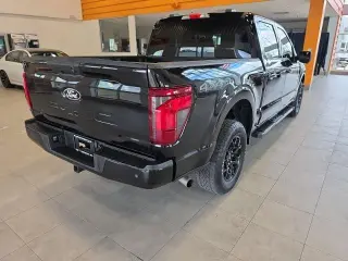 Ford F-150 2024 4x4 XLT 4 puertas SuperCrew 5.5 pies. SB