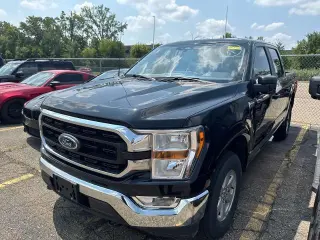Ford F-150 2022 4x4 XLT 4 puertas SuperCrew 5.5 pies. SB