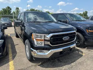Ford F-150 2022 4x4 XLT 4 puertas SuperCrew 5.5 pies. SB