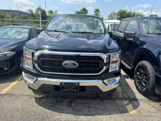 Ford F-150 2022 4x4 XLT 4 puertas SuperCrew 5.5 pies. SB
