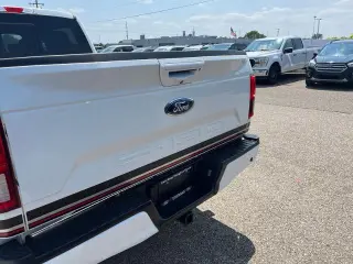 Ford F-150 2020 4x4 Lariat 4 puertas SuperCrew 6.5 pies. SB