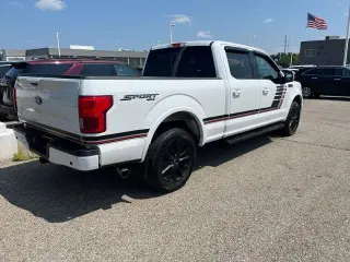 Ford F-150 2020 4x4 Lariat 4 puertas SuperCrew 6.5 pies. SB