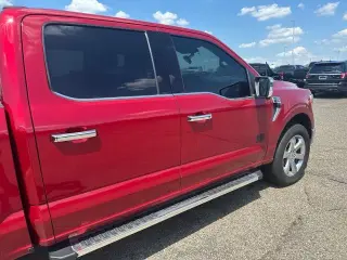 Ford F-150 2022 4x4 Lariat 4 puertas SuperCrew 6.5 pies. SB