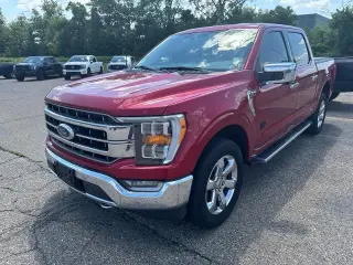 Ford F-150 2022 4x4 Lariat 4 puertas SuperCrew 6.5 pies. SB