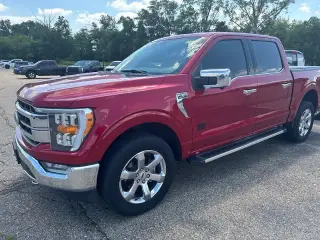 Ford F-150 2022 4x4 Lariat 4 puertas SuperCrew 6.5 pies. SB