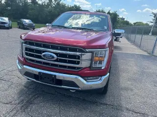 Ford F-150 2022 4x4 Lariat 4 puertas SuperCrew 6.5 pies. SB
