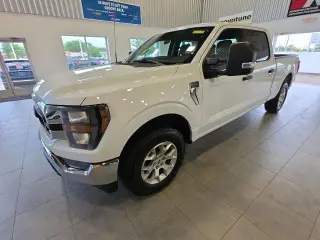 Ford F-150 2023 4x4 XLT 4 puertas SuperCrew 6.5 pies. SB