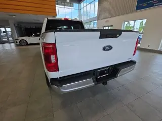 Ford F-150 2023 4x4 XLT 4 puertas SuperCrew 6.5 pies. SB