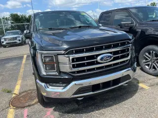 Ford F-150 2023 4x4 XL 4 puertas SuperCrew 6.5 pies. SB