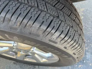 Ford F-150 2023 4x4 XL 4 puertas SuperCrew 6.5 pies. SB