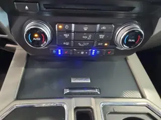 Ford F-150 2018 4x4 Lariat 4 puertas SuperCrew 6.5 pies. SB