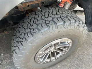 Ford F-150 2019 4x4 Raptor 4 puertas SuperCrew 5.5 pies. Caja corta