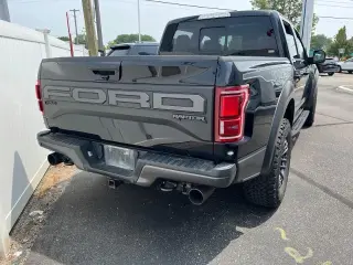 Ford F-150 2019 4x4 Raptor 4 puertas SuperCrew 5.5 pies. Caja corta